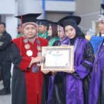 Wisudawan Berprestasi
