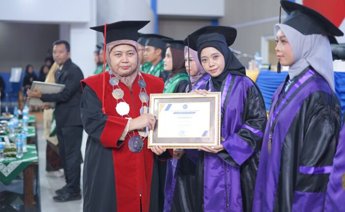 Wisudawan Berprestasi