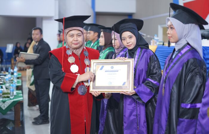 Wisudawan Berprestasi