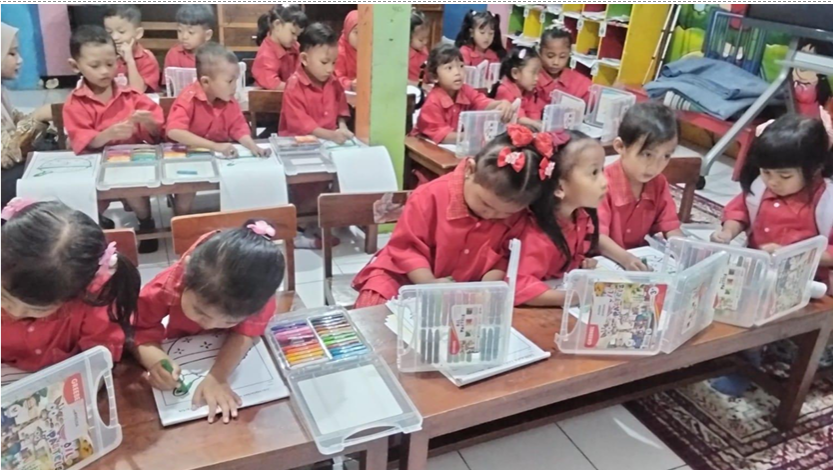 (PLP) 2 di KB/TK Harapan Permata Bunda pengalaman berharga dalam mengamati berbagai program pembelajaran keterampilan anak usia dini.